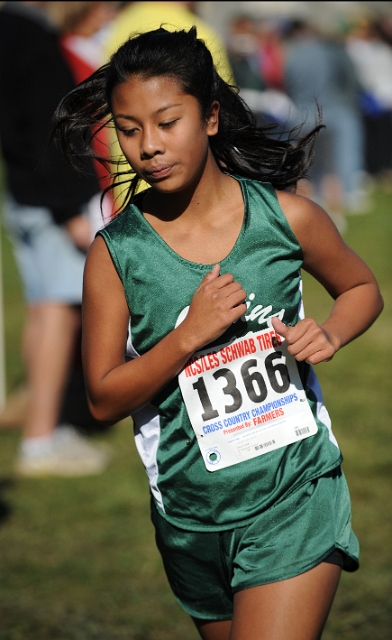 NCS XC D4 Girls-132.JPG